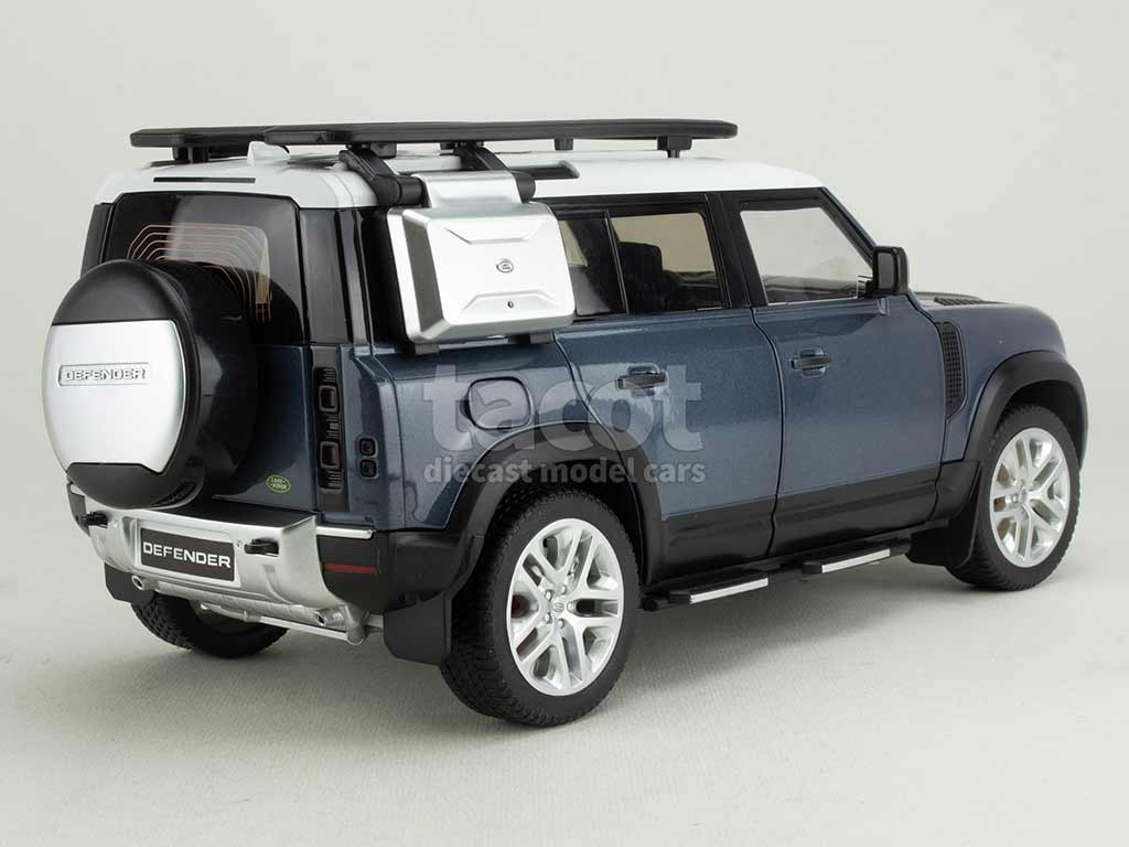 104036 Land Rover Defender 110