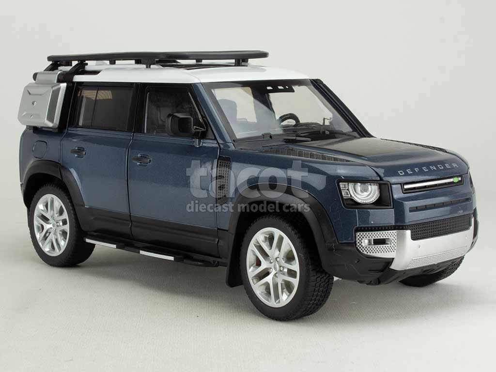 104036 Land Rover Defender 110