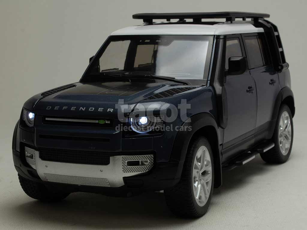 104036 Land Rover Defender 110