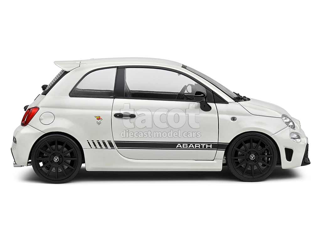 104256 Fiat Abarth F595 2022