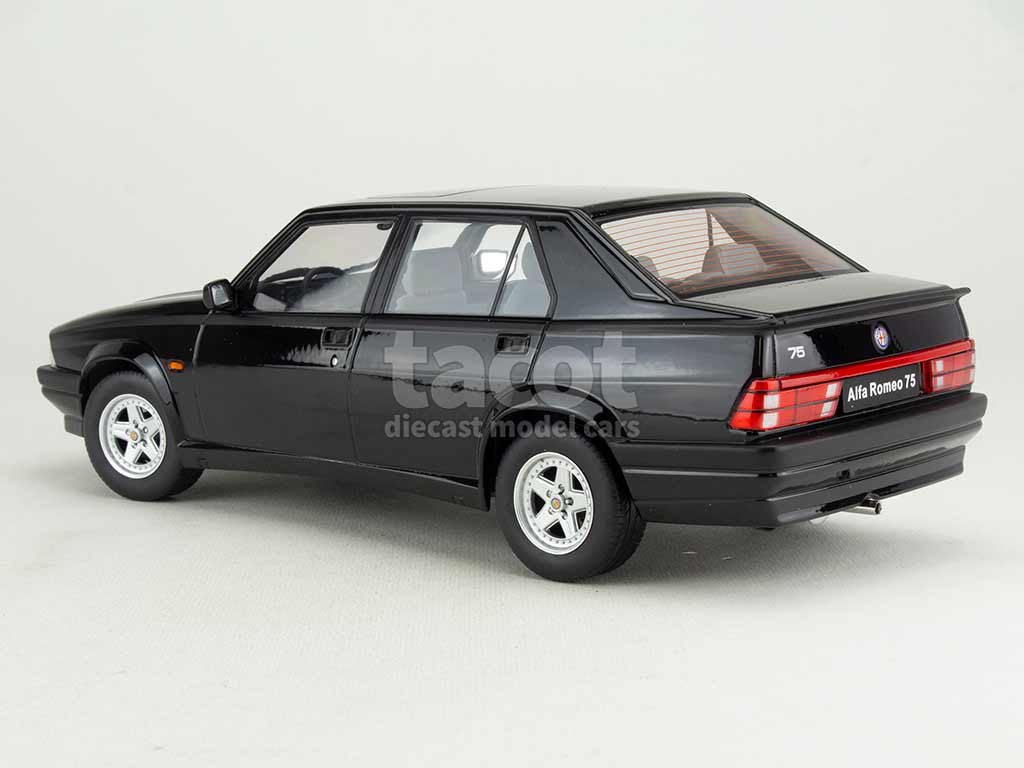 104298 Alfa Romeo 75 1988