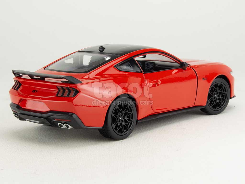 104309 Ford Mustang GT 2024