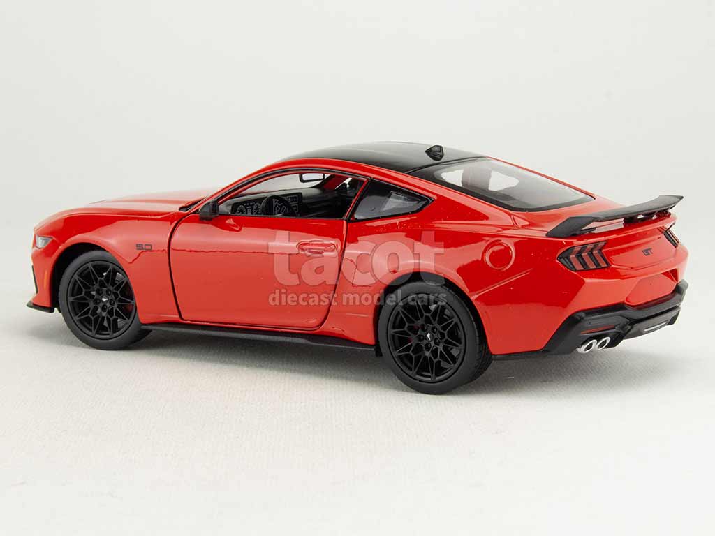 104309 Ford Mustang GT 2024