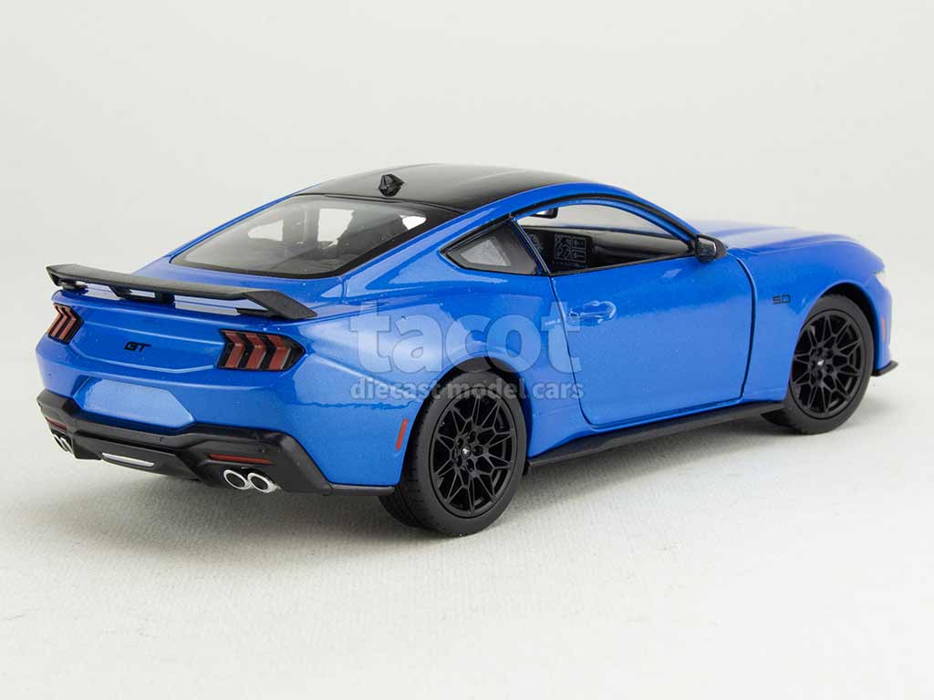 104310 Ford Mustang GT 2024