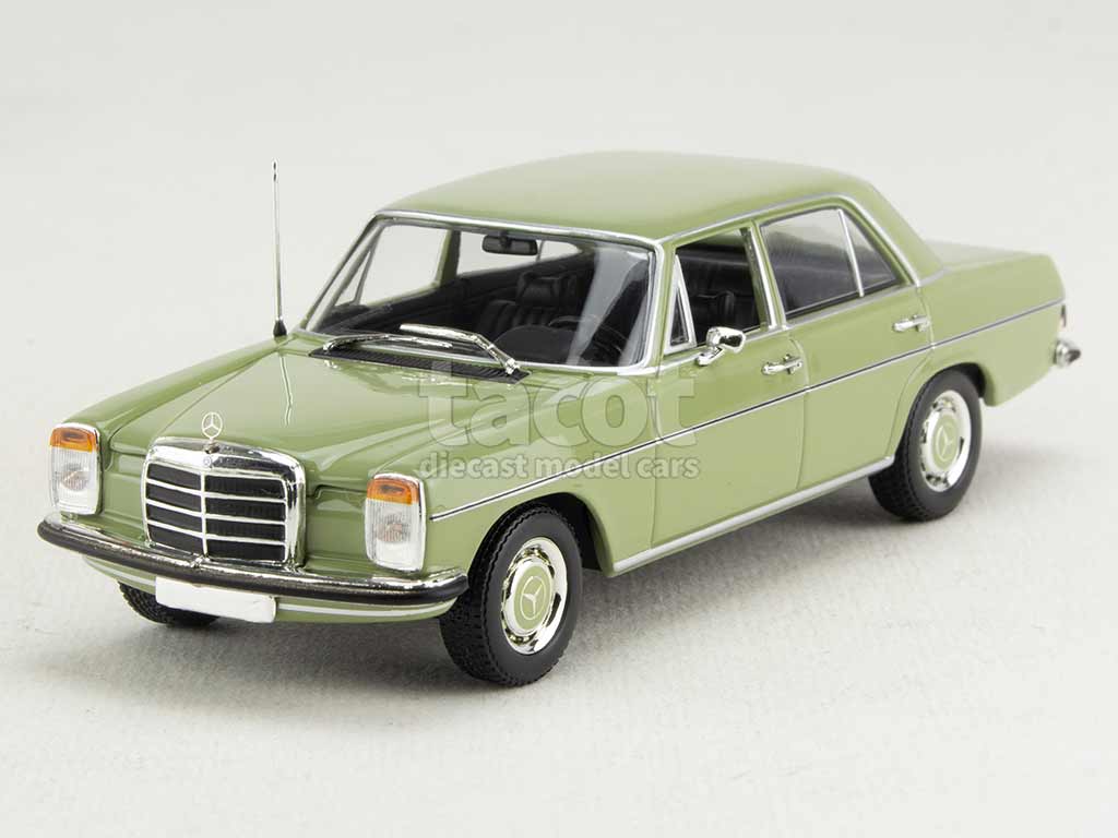 104323 Mercedes 200/8 /W115 1968