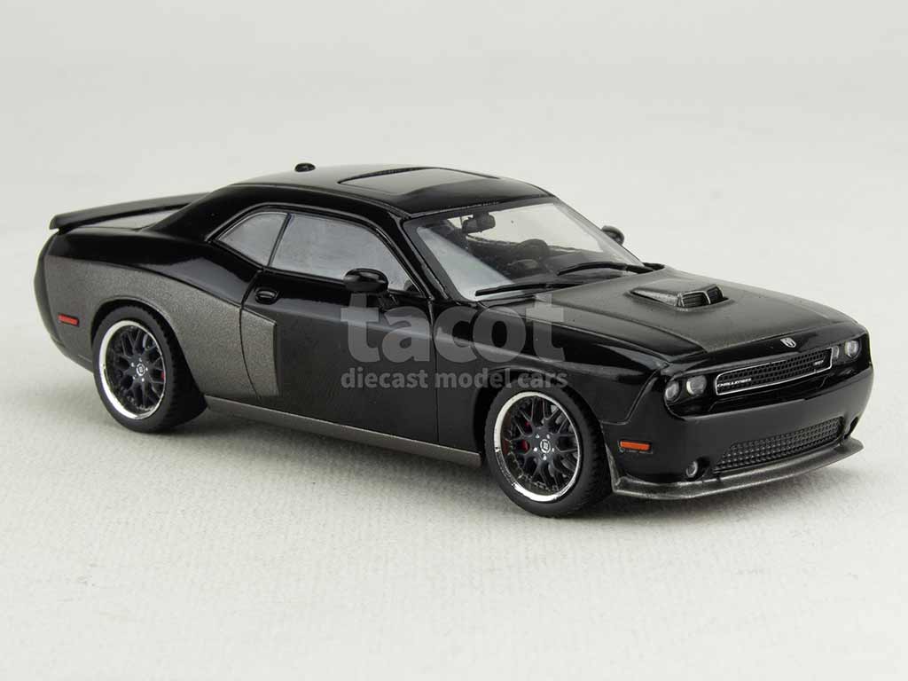 104352 Dodge Challenger SRT 2009