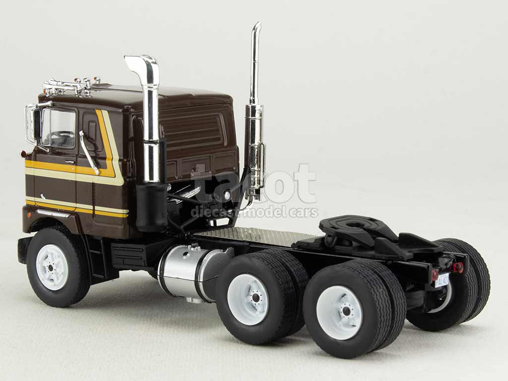 104372 Mack Serie F Tracteur 1977