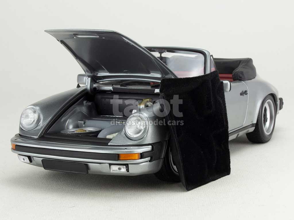 104549 Porsche 911 Carrera 3.2 Cabriolet 1983