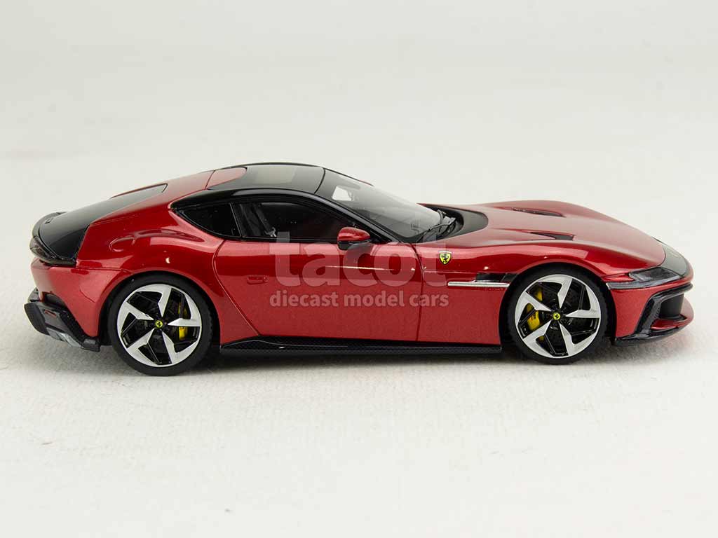 104614 Ferrari 12Cilindri 2024