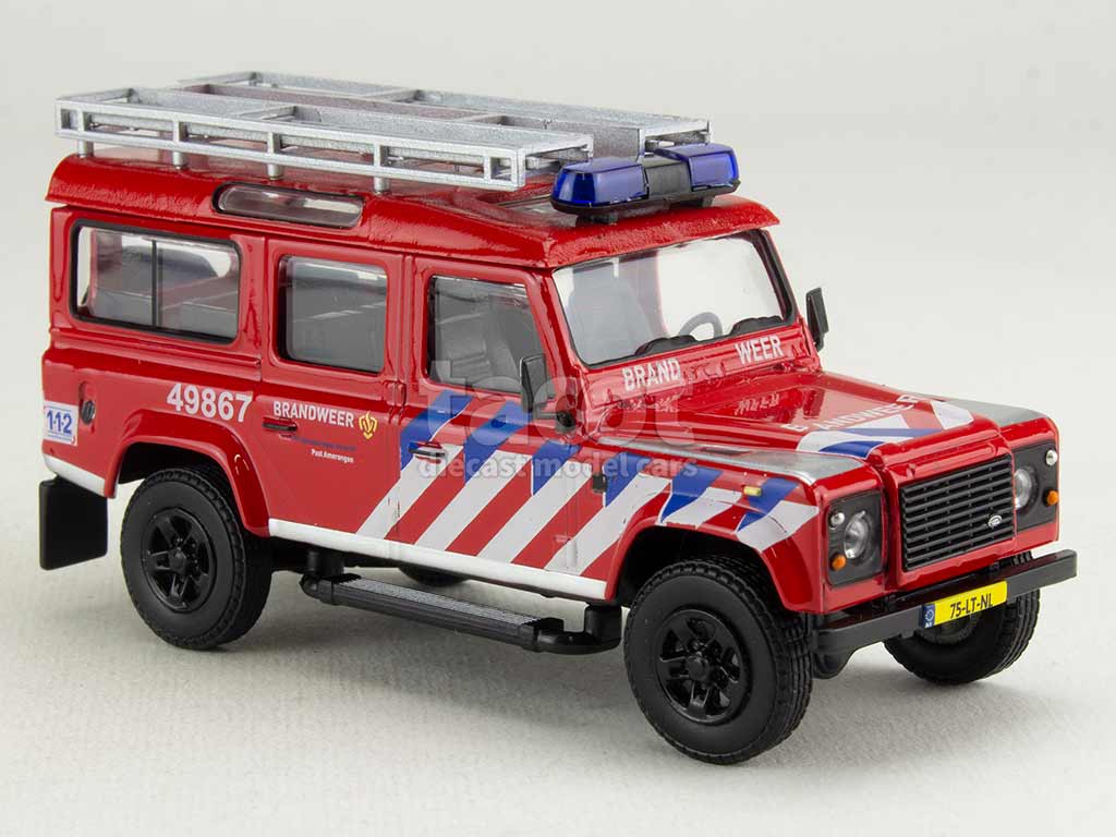 104642 Land Rover Defender Pompier