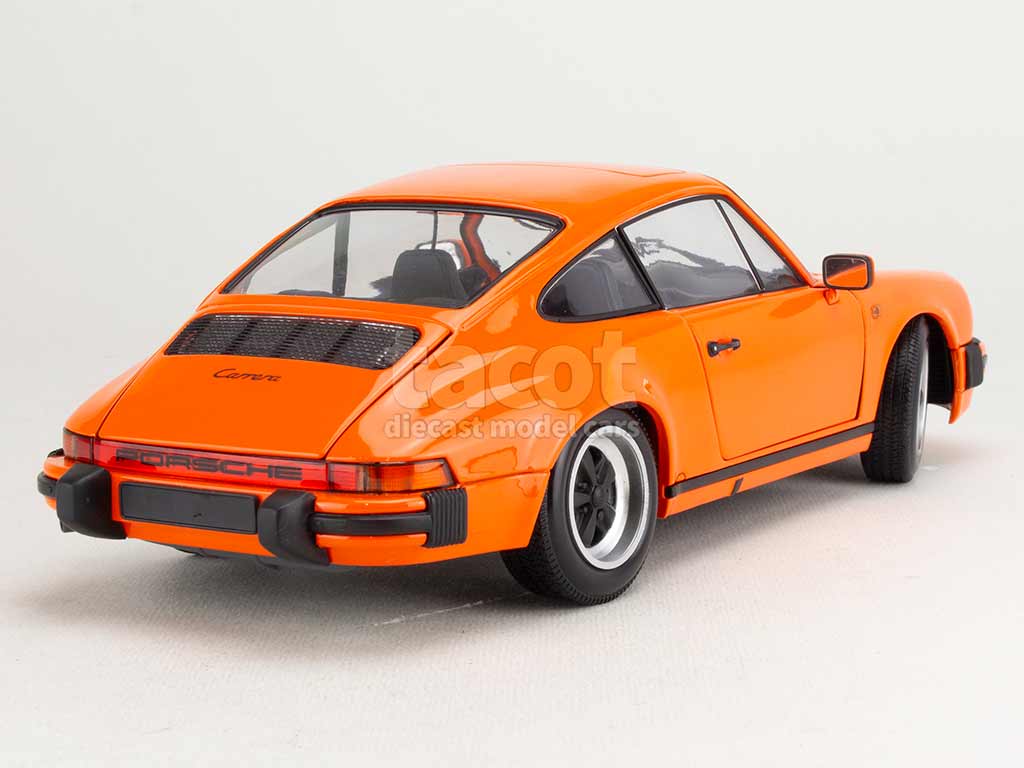 104660 Porsche 911 Carrera 3.2 Coupé 1983