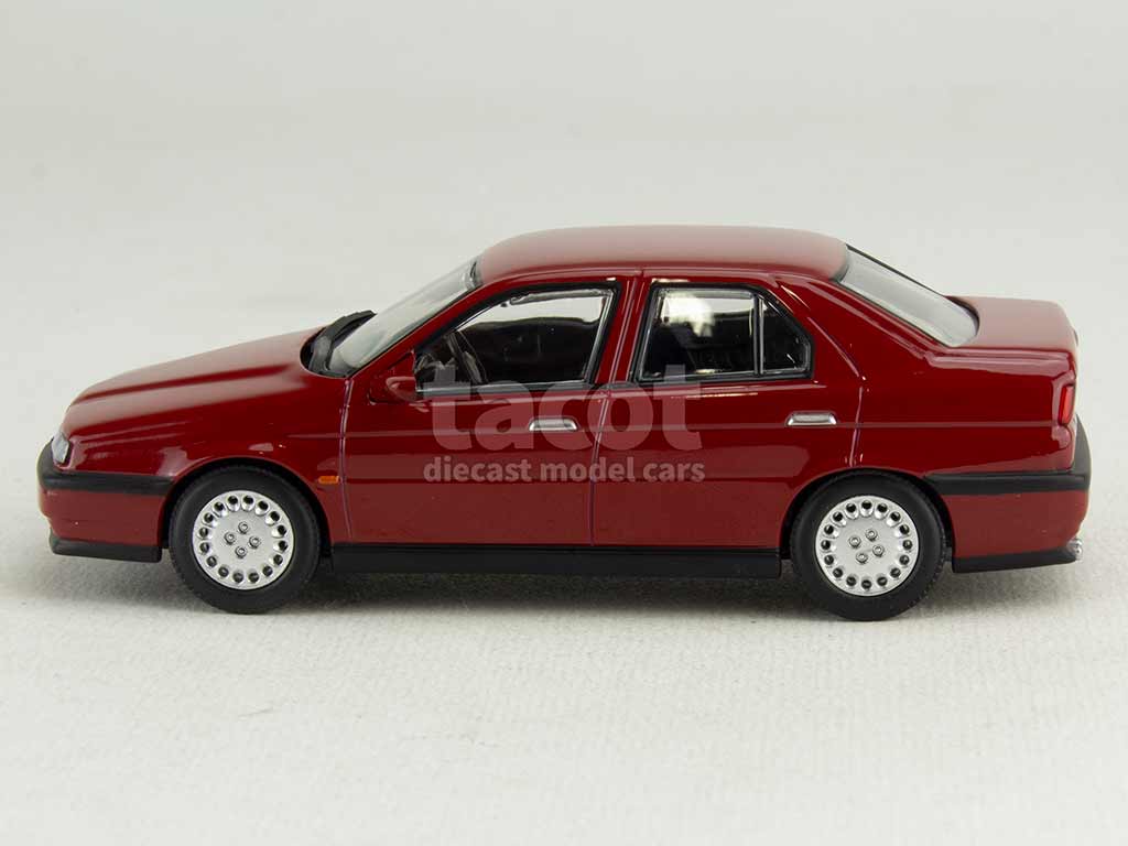 104732 Alfa Romeo 155 1992