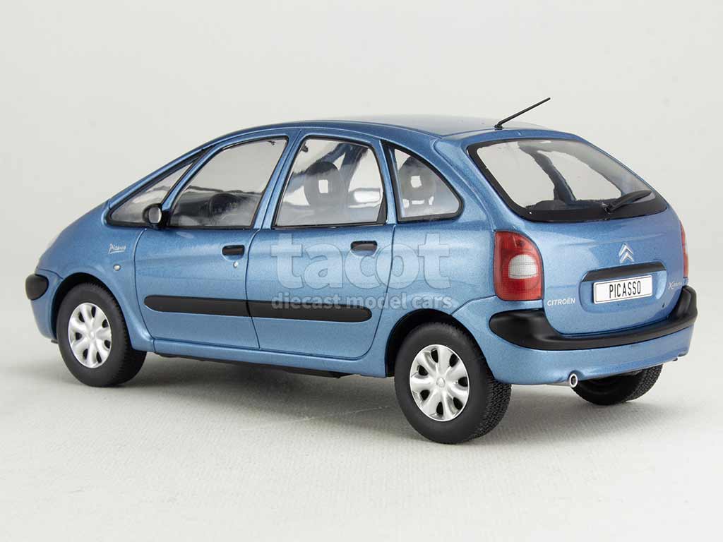 104820 Citroën Xsara Picasso 1999