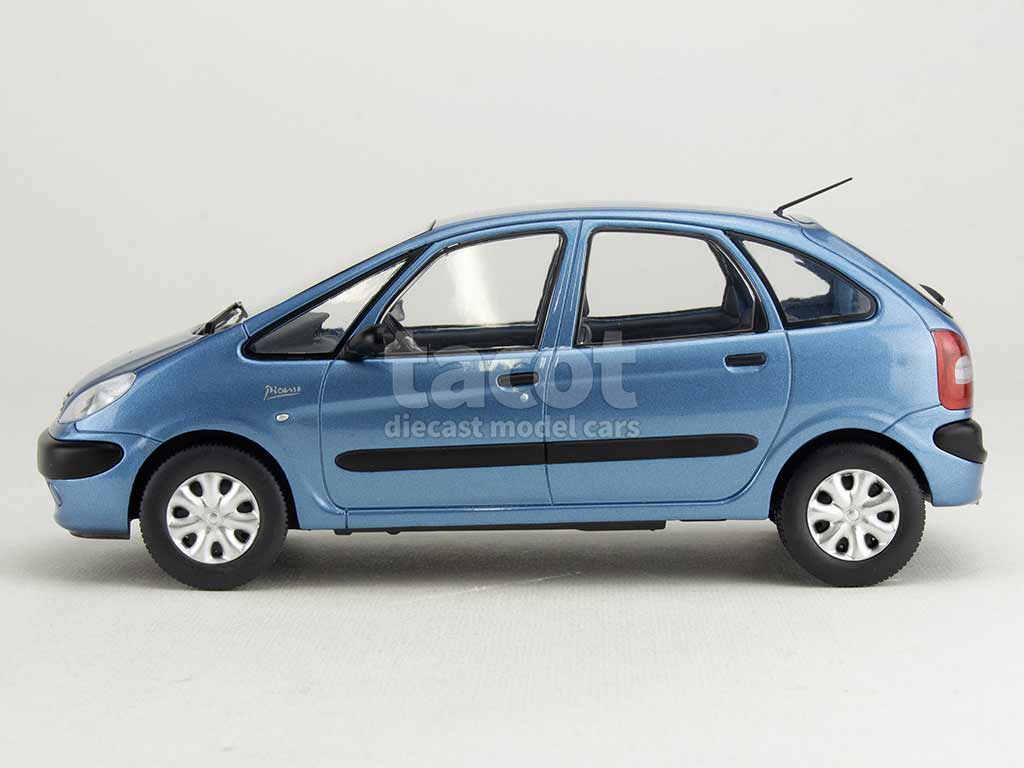 104820 Citroën Xsara Picasso 1999