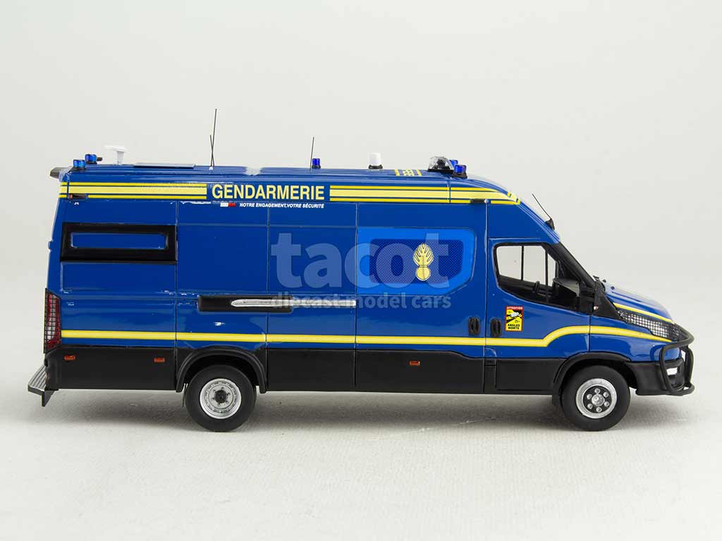 104866 Iveco Daily Long Gruau Gendarmerie 2024