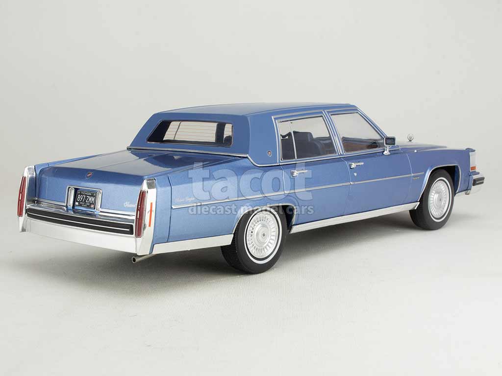 104888 Cadillac Fleetwood Brougham 1982