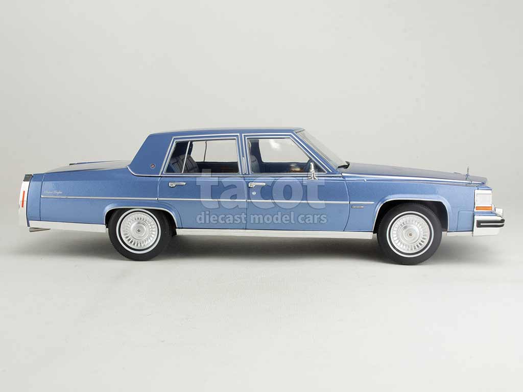 104888 Cadillac Fleetwood Brougham 1982