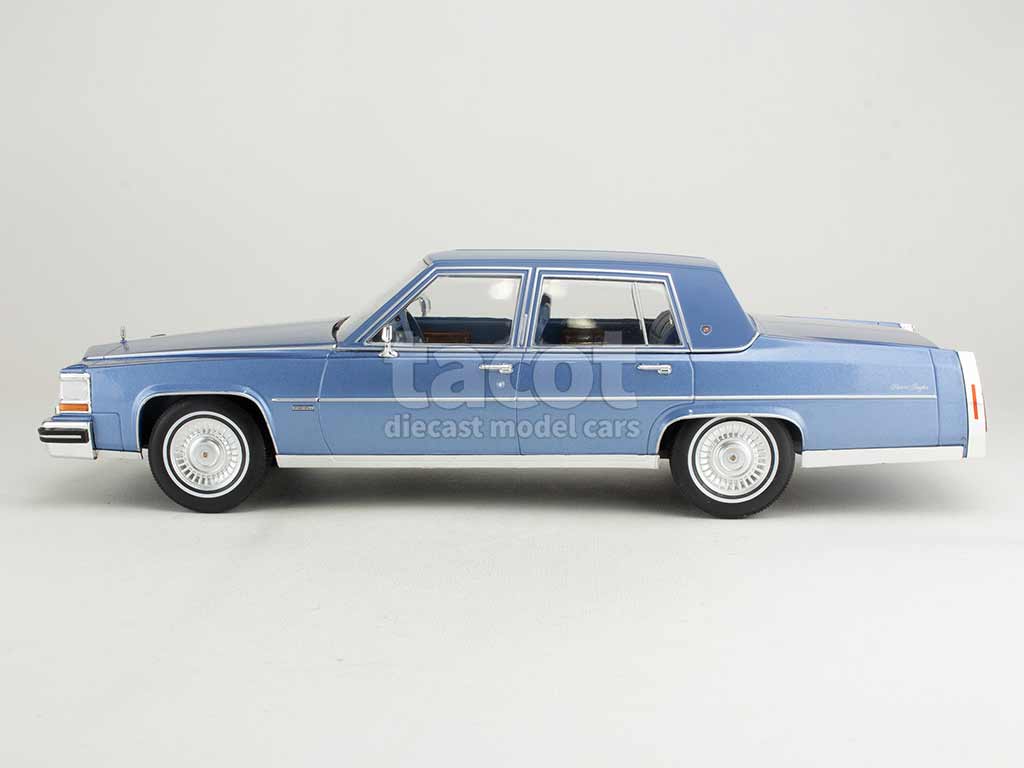 104888 Cadillac Fleetwood Brougham 1982