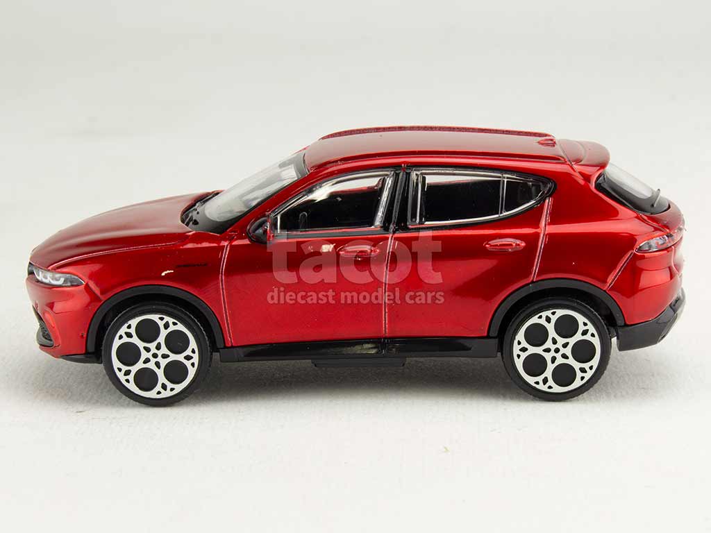 104936 Alfa Romeo Tonale 2022