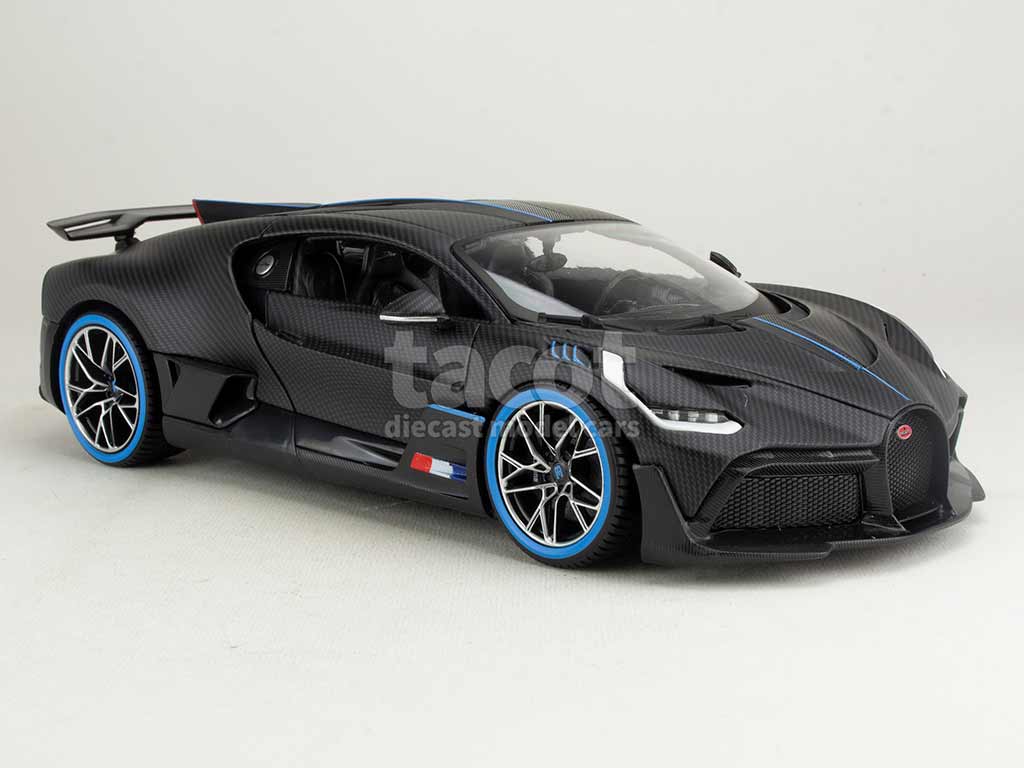 104939 Bugatti Divo 2019