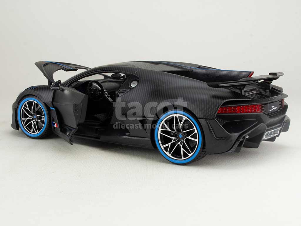 104939 Bugatti Divo 2019