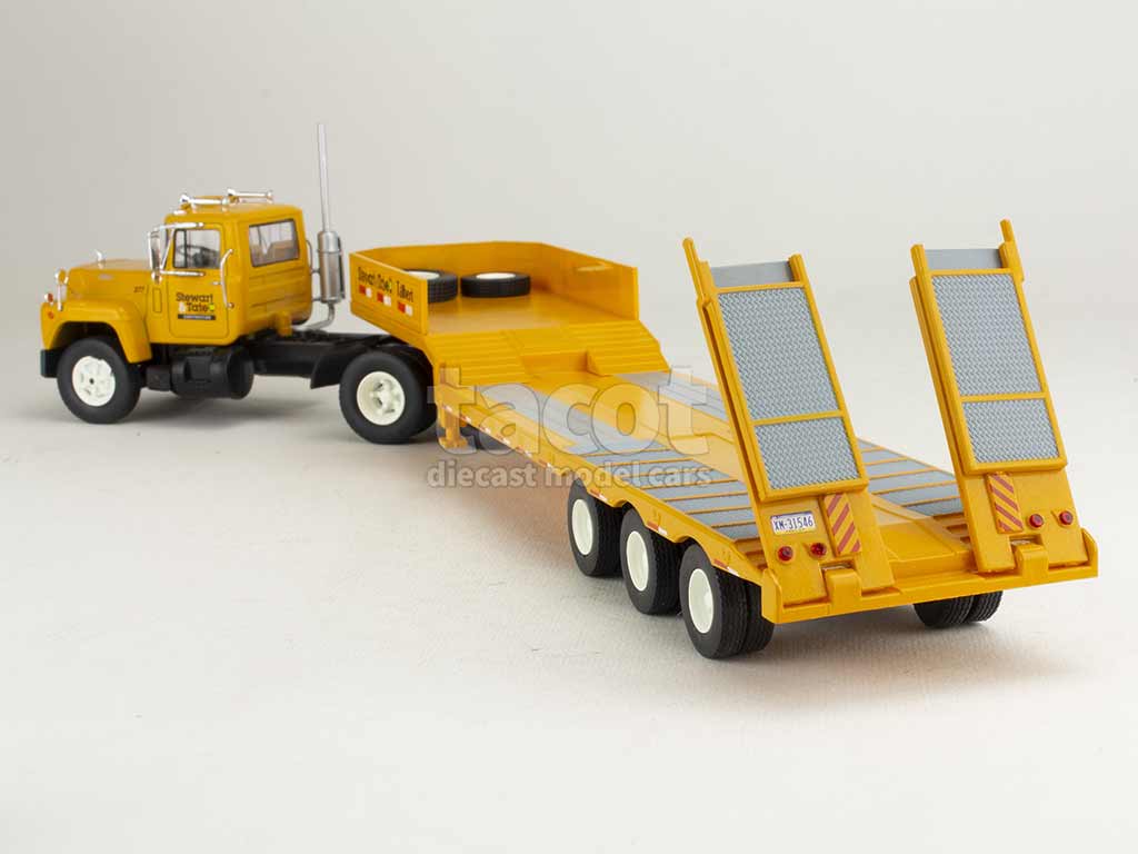 104999 Mack R-Series Semi-Remorque 1975