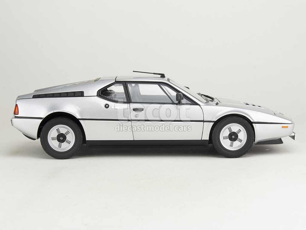 105052 BMW M1 1980