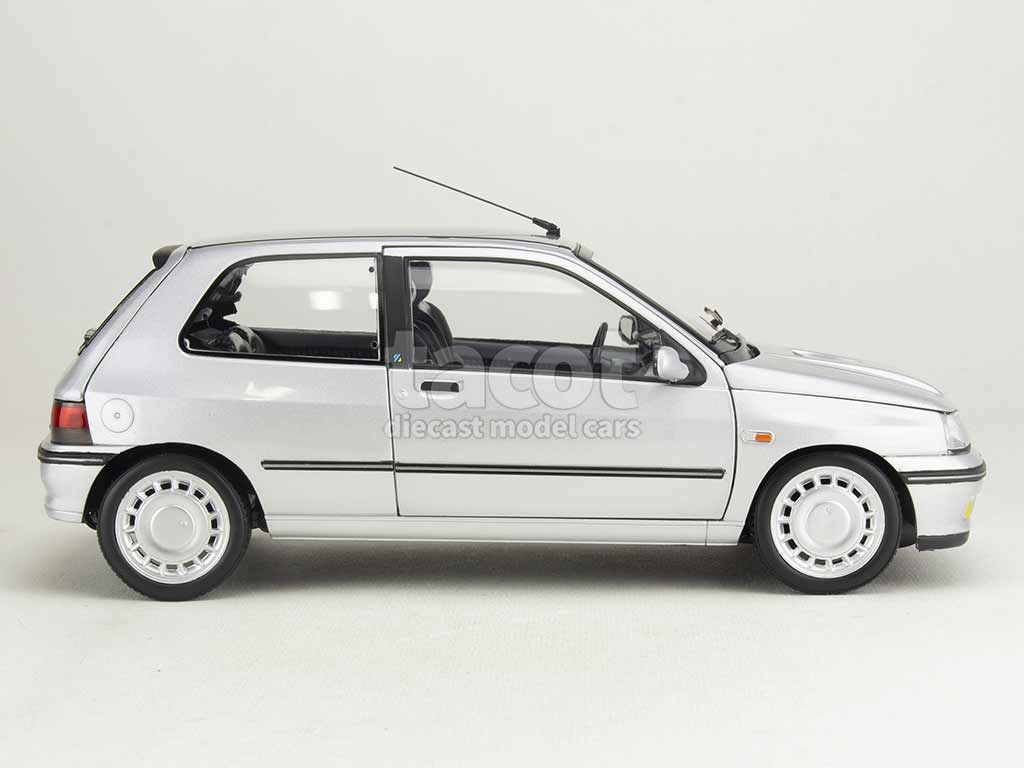 105055 Renault Clio 16S 1992