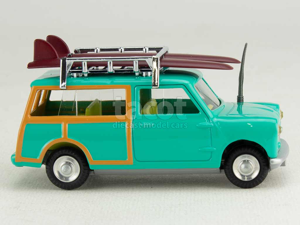 105176 Austin Mini Countryman Surf