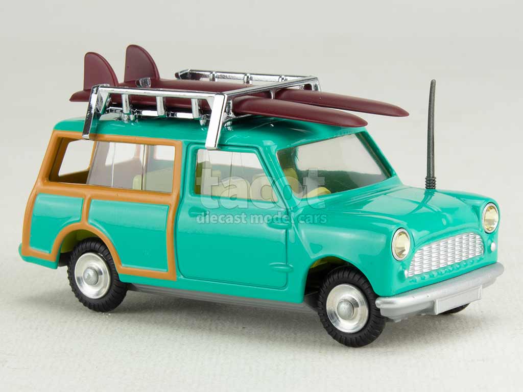 105176 Austin Mini Countryman Surf