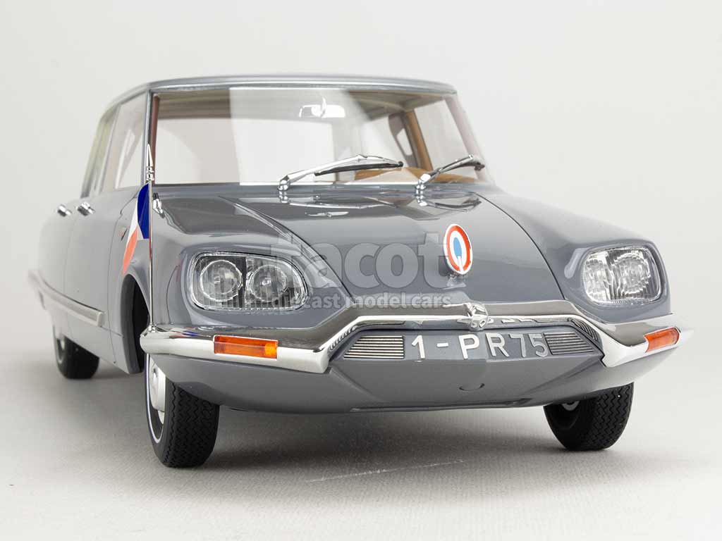 105189 Citroën DS Chapron Présidentielle 1968