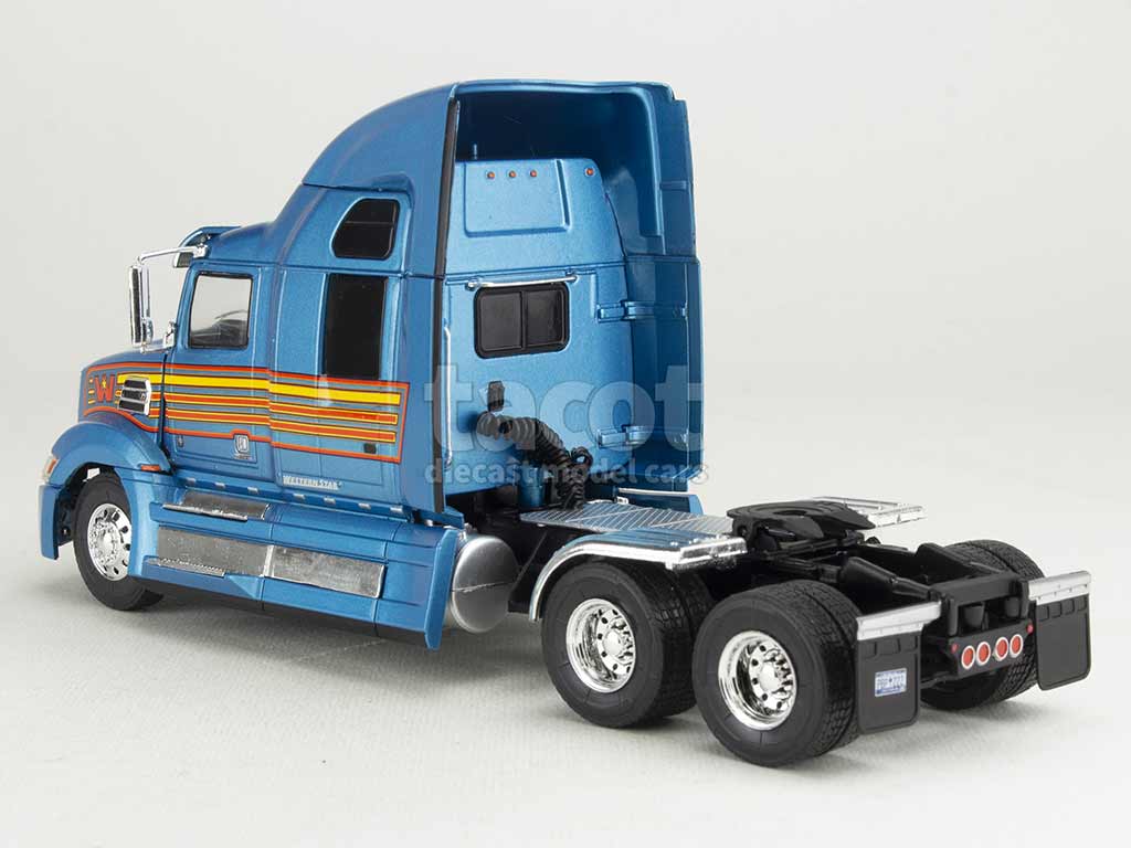 105226 White Western Star 5700XE Tracteur 2016