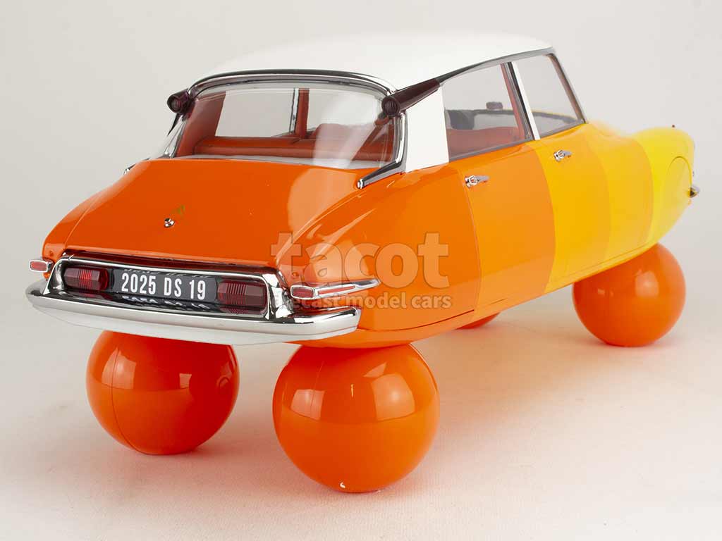 105337 Citroën DS19 Ballons 1959