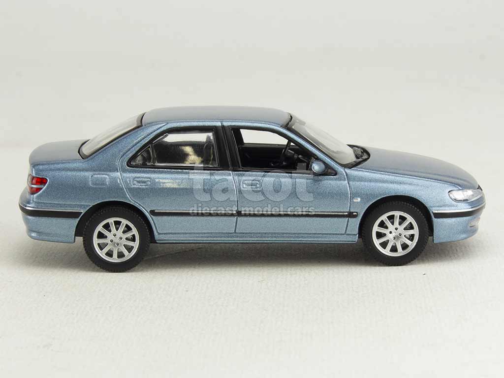 105342 Peugeot 406 Berline 2002