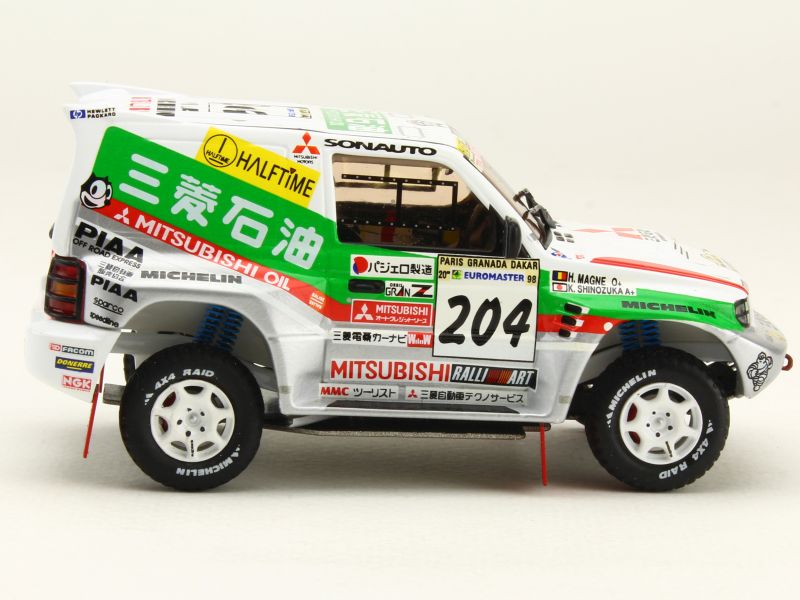 28469 Mitsubishi Pajero Dakar 1998