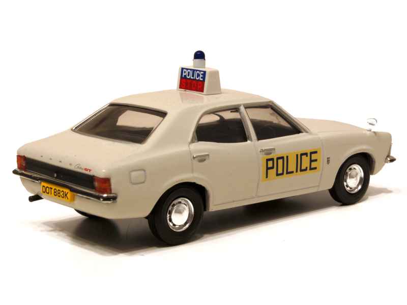 30822 Ford Cortina MKIII Police