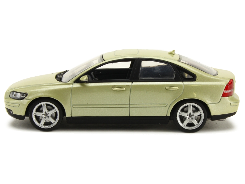 38705 Volvo S40 2003