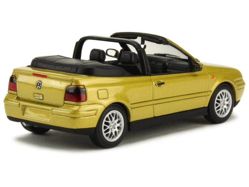 39113 Volkswagen Golf IV Cabriolet 1999