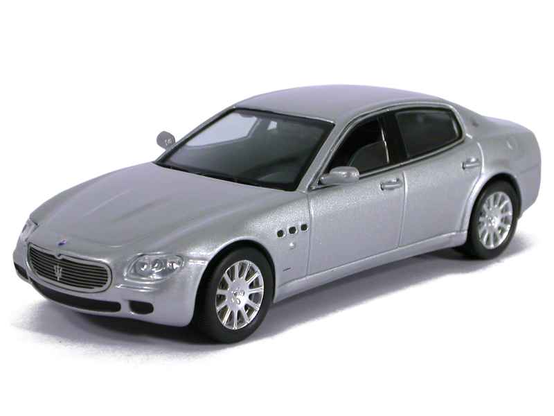 40583 Maserati Quattroporte 2004