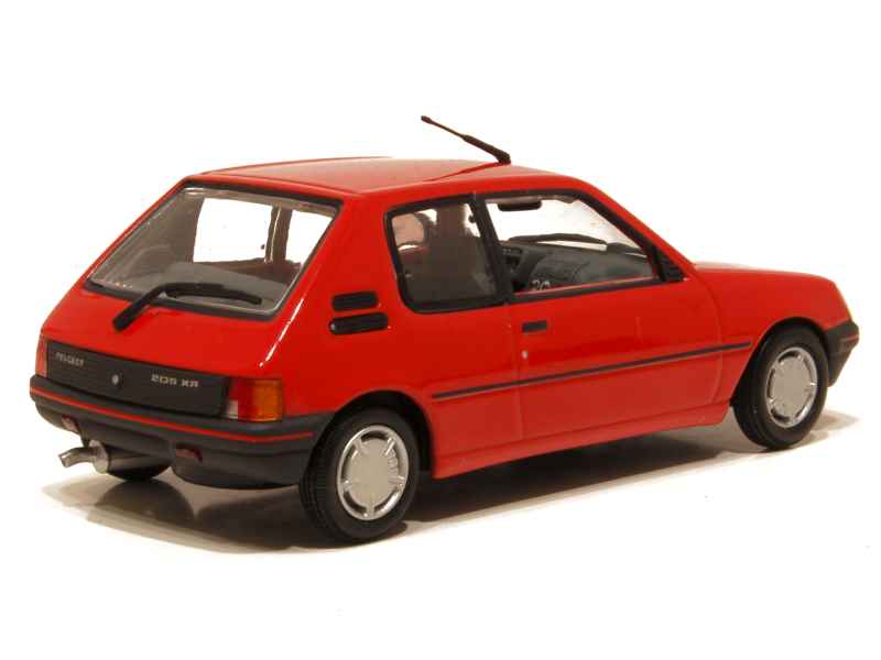 41812 Peugeot 205 3 Doors XR 1988