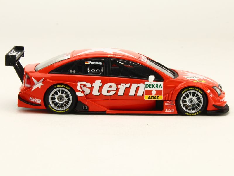 42058 Opel Vectra GTS V8 DTM 2004