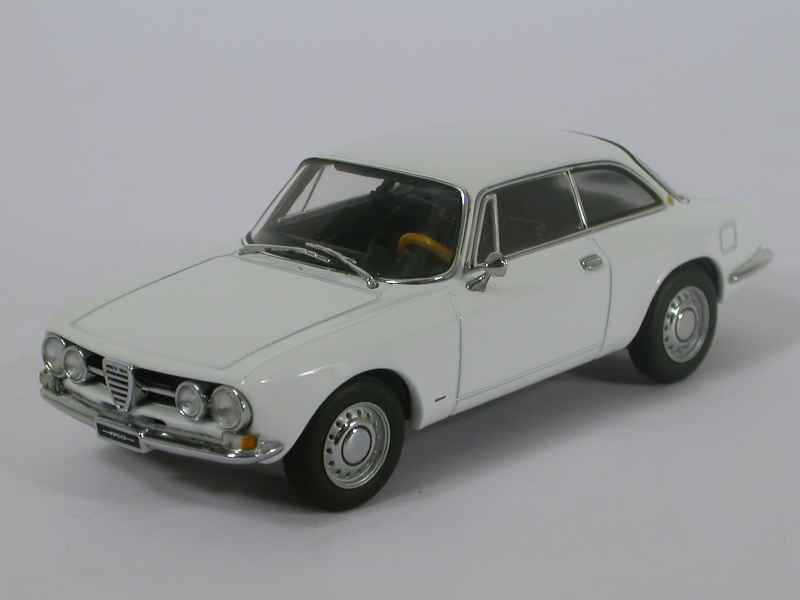 43516 Alfa Romeo 1750 GTV 1967