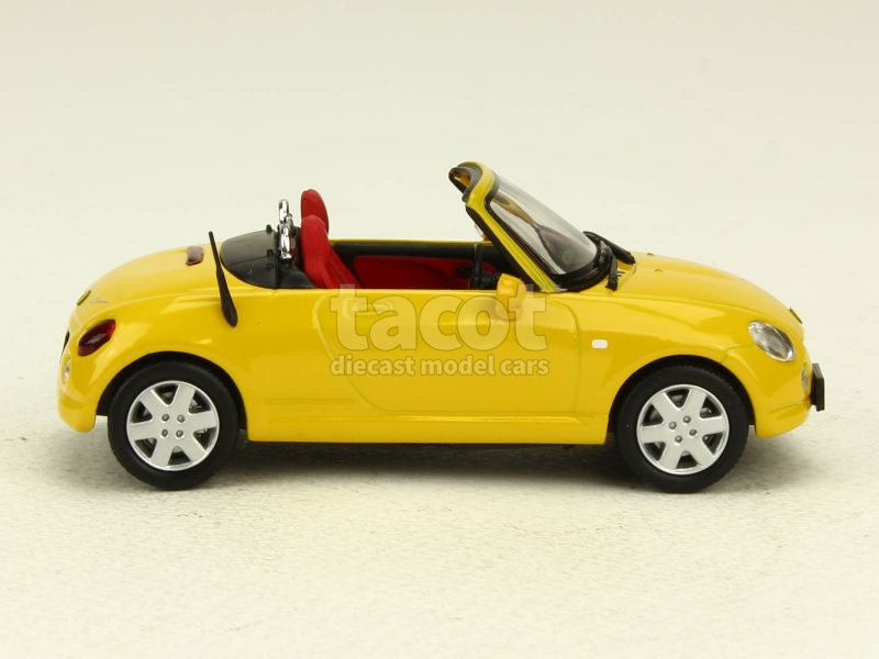 43903 Daihatsu Copen 2004