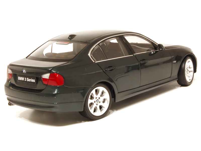 51228 BMW 330i/ E90 2005