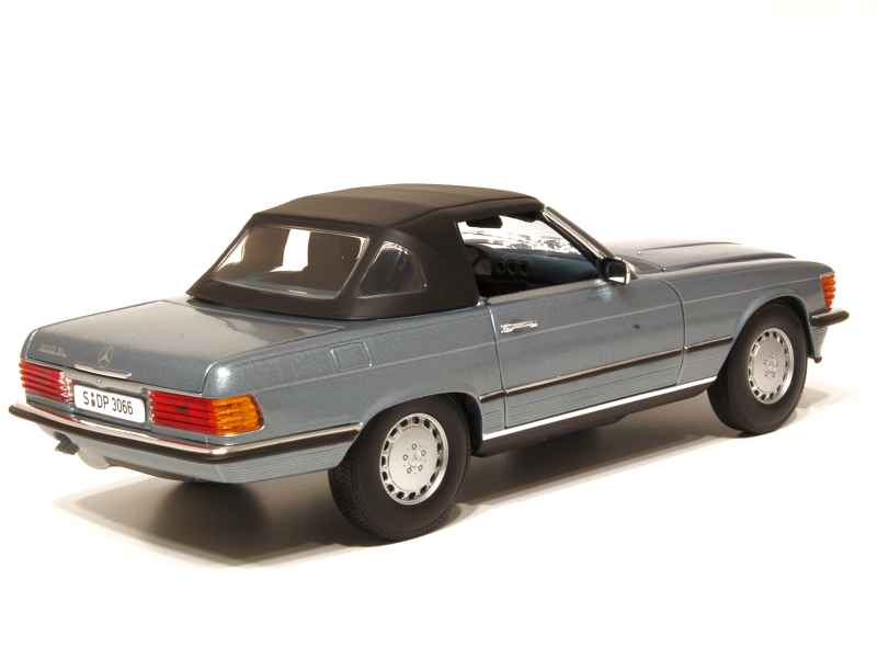 56310 Mercedes 300 SL/ R107 Cabriolet 1986