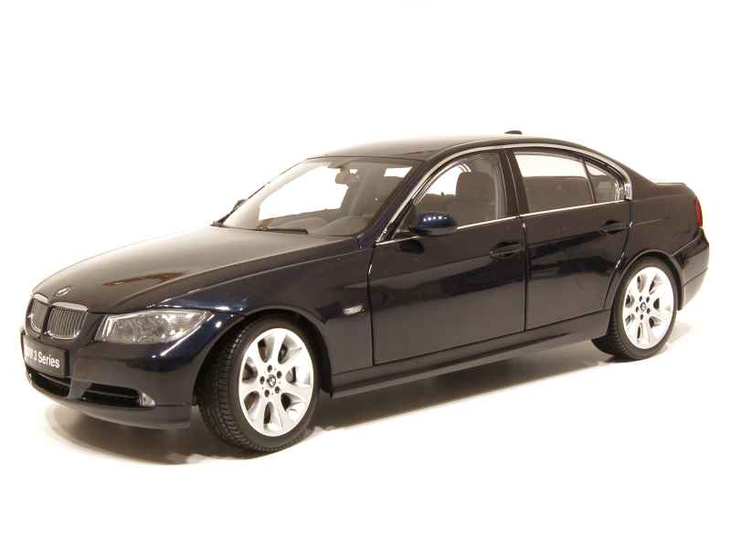 58173 BMW 330i/ E90 2005