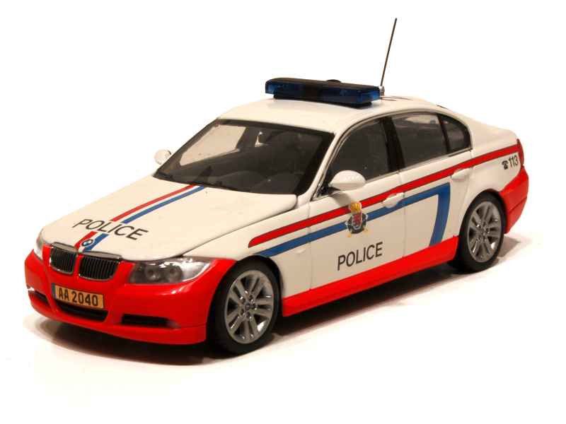 60774 BMW 330Xd/ E90 Police 2005