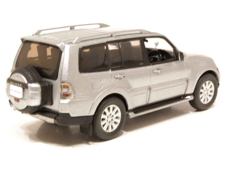 63151 Mitsubishi Pajero JPN 2008