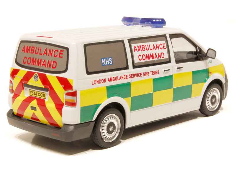 64522 Volkswagen T5 Multivan Ambulance