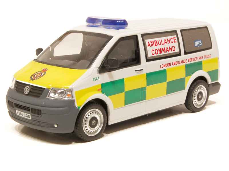 64522 Volkswagen T5 Multivan Ambulance